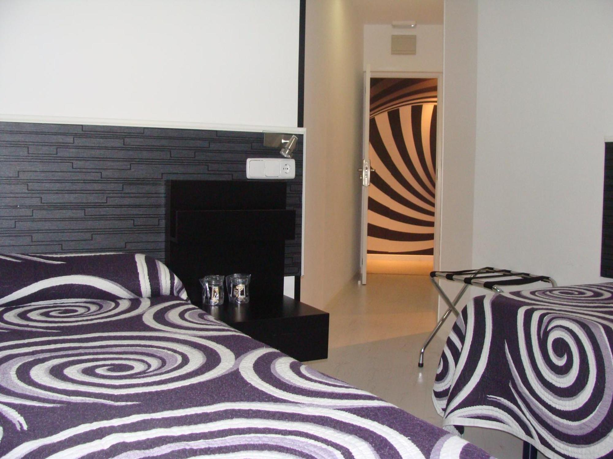 Hostal Jq Madrid 1 Dış mekan fotoğraf
