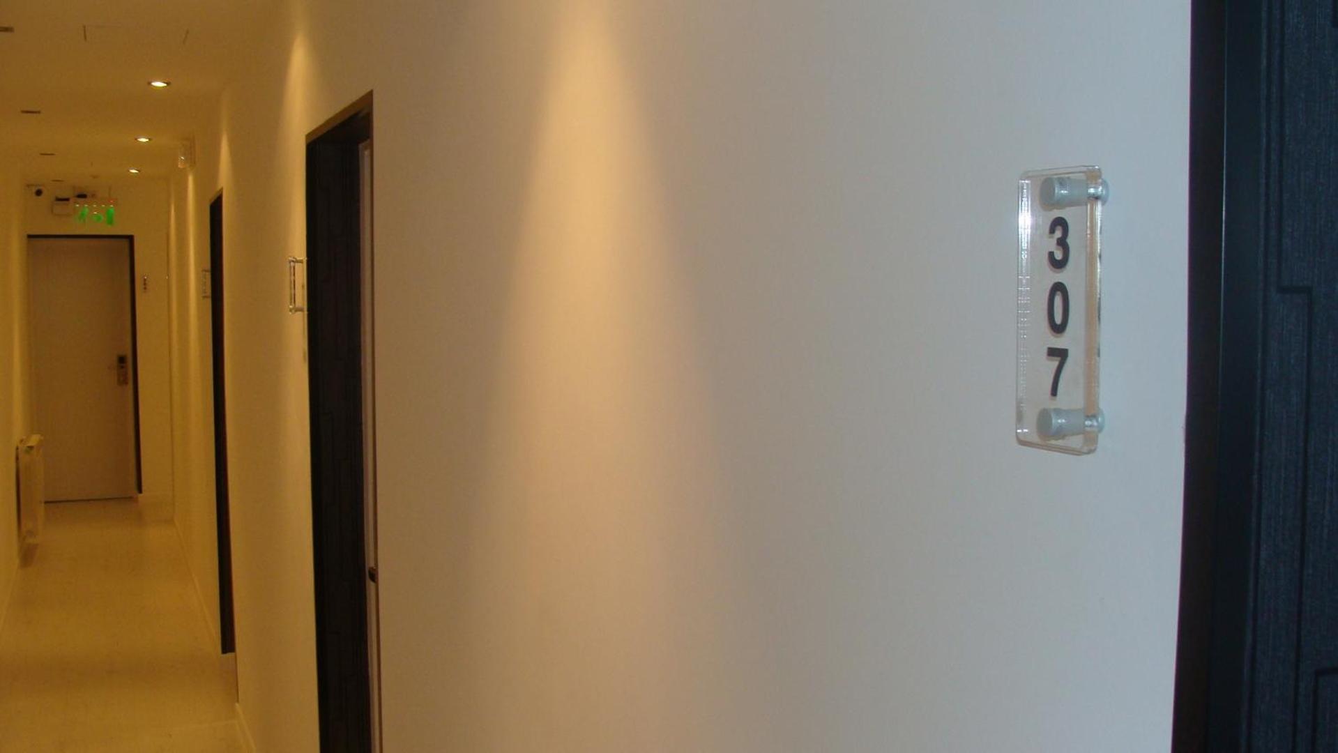 Hostal Jq Madrid 1 Dış mekan fotoğraf