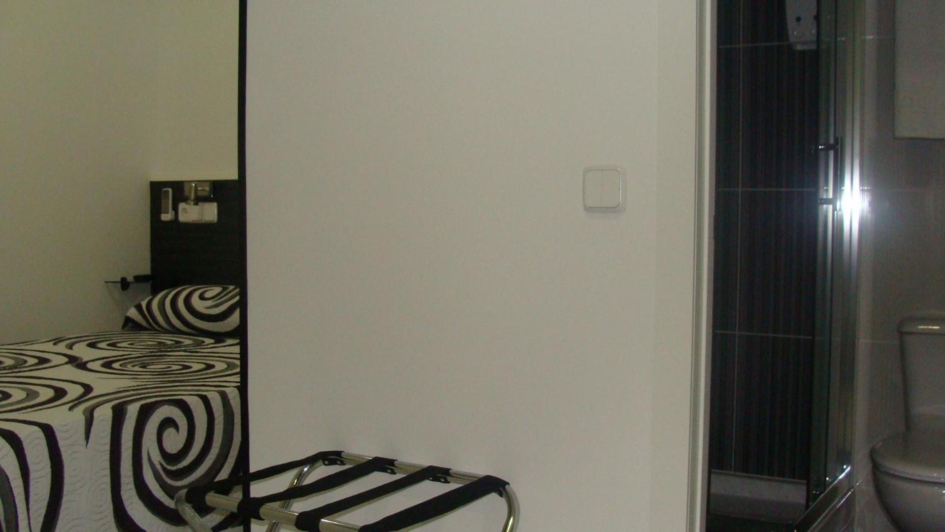 Hostal Jq Madrid 1 Dış mekan fotoğraf