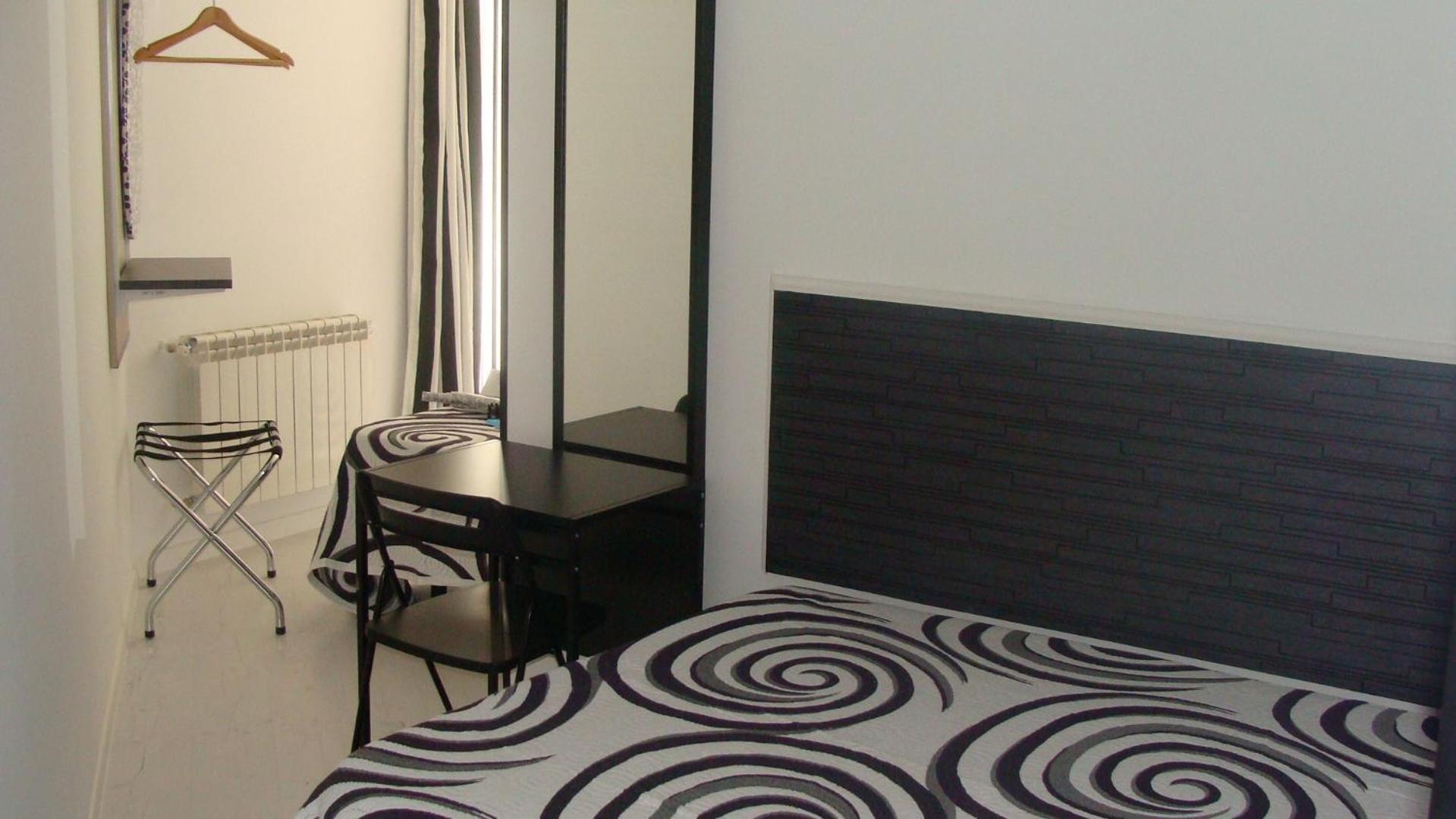 Hostal Jq Madrid 1 Dış mekan fotoğraf