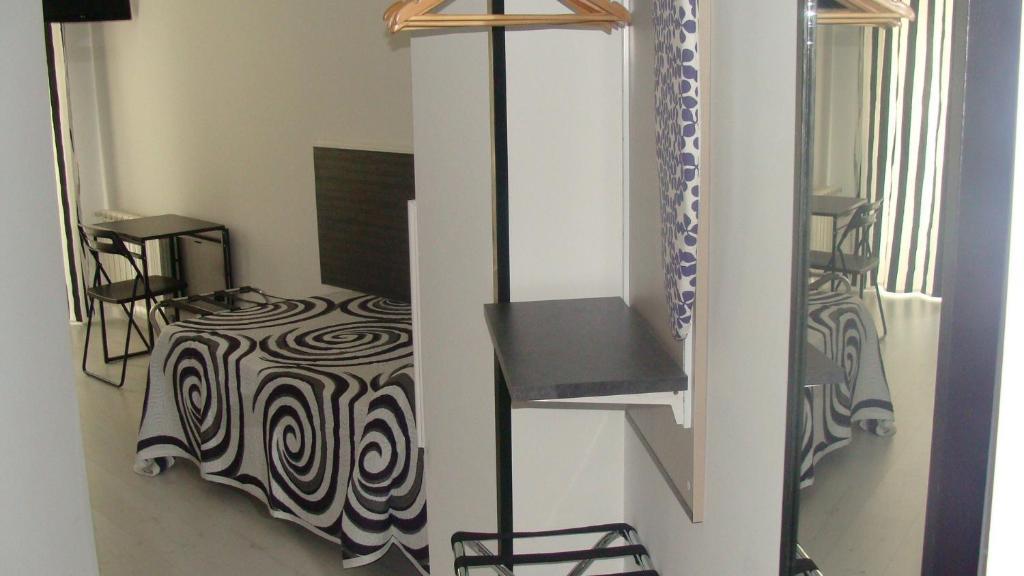 Hostal Jq Madrid 1 Dış mekan fotoğraf