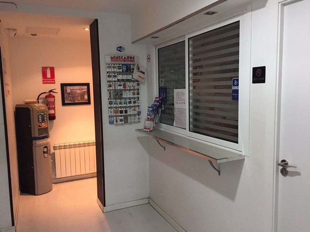 Hostal Jq Madrid 1 Dış mekan fotoğraf