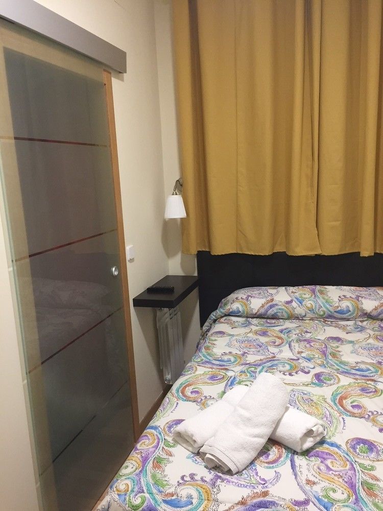Hostal Jq Madrid 1 Dış mekan fotoğraf