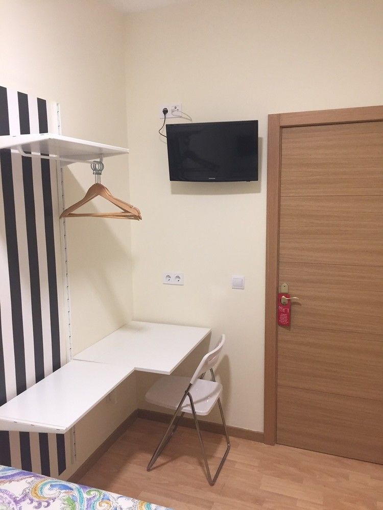 Hostal Jq Madrid 1 Dış mekan fotoğraf