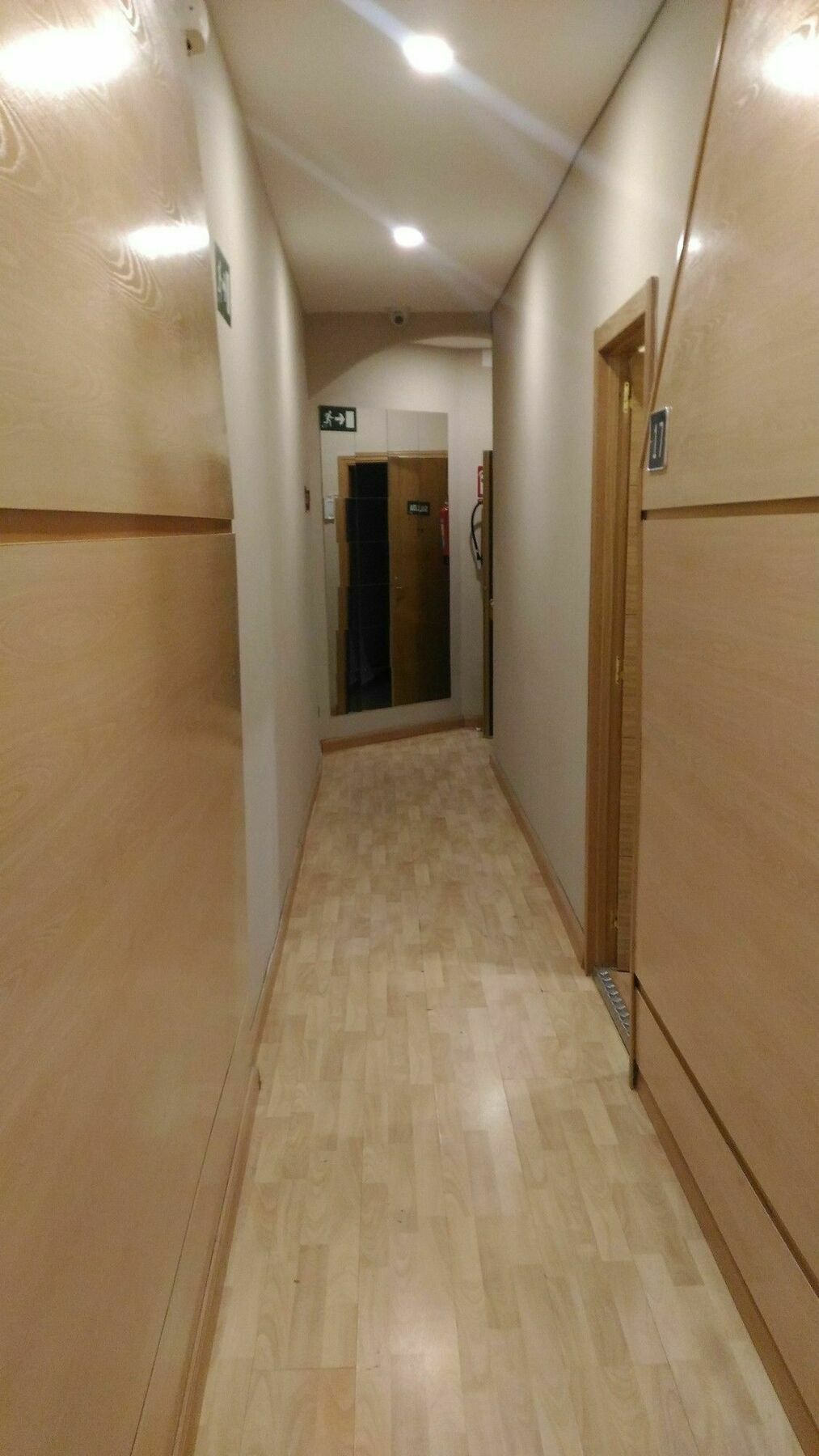Hostal Jq Madrid 1 Dış mekan fotoğraf