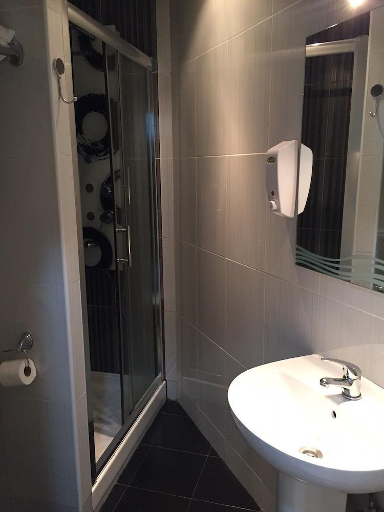Hostal Jq Madrid 1 Dış mekan fotoğraf